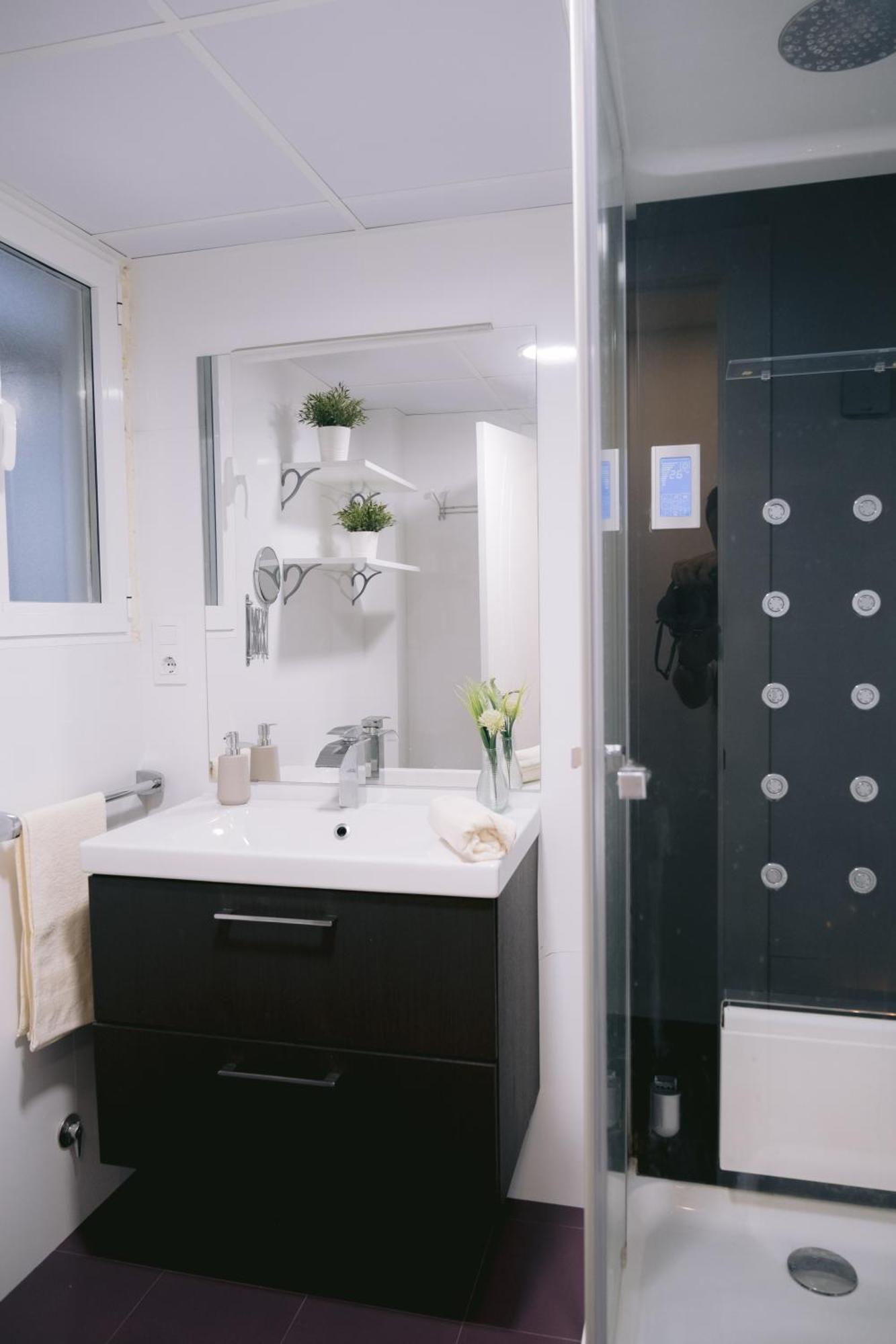 ホテル Piso Compartido Delyrent, Reja ハエン エクステリア 写真