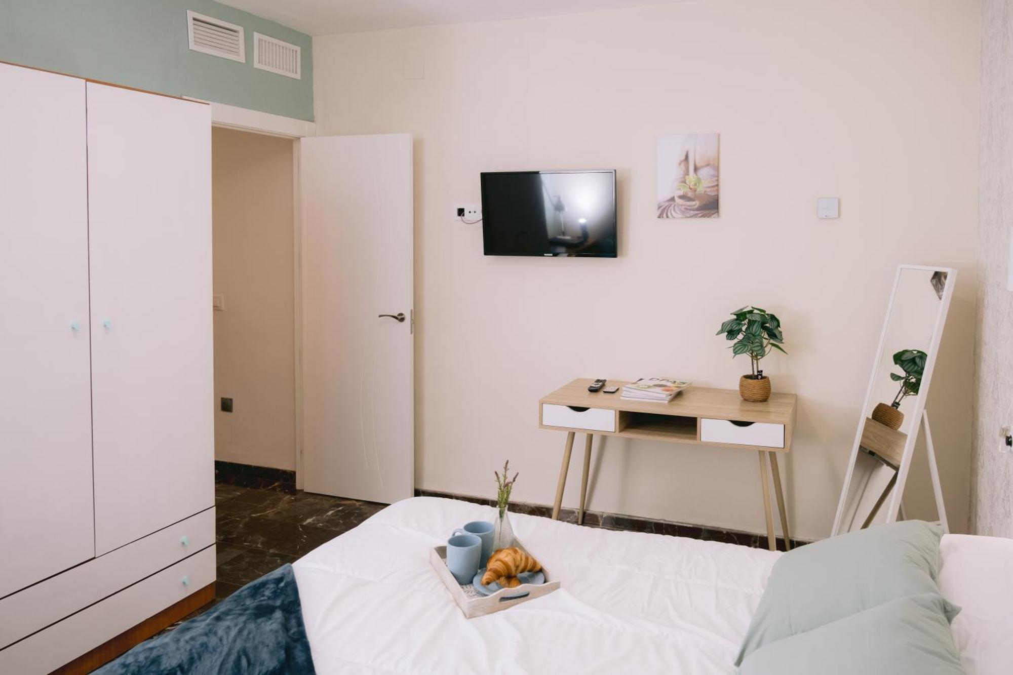 ホテル Piso Compartido Delyrent, Reja ハエン エクステリア 写真